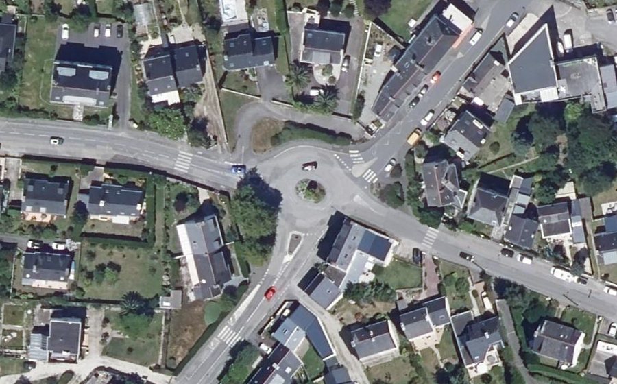 Vue aérienne du Rond-point anonyme n°662657026