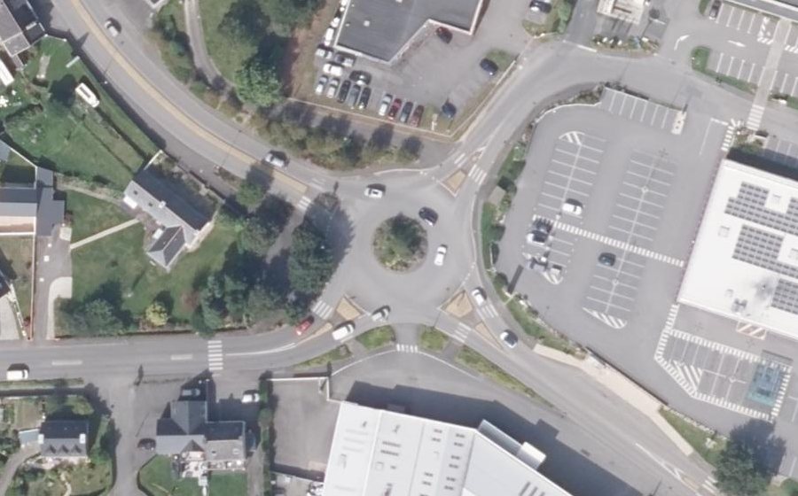Vue aérienne du Giratoire Amiral de Penfentenyo