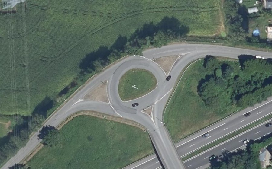 Vue aérienne du Rond-point anonyme n°662866572
