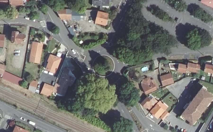 Vue aérienne du Rond-Point du 19 Mars 1962
