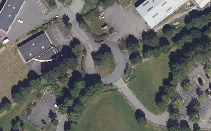 Vue aérienne du Rond-point anonyme n°66939901