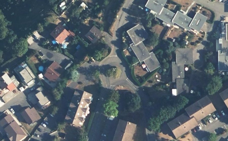 Vue aérienne du Rond-point anonyme n°67120124