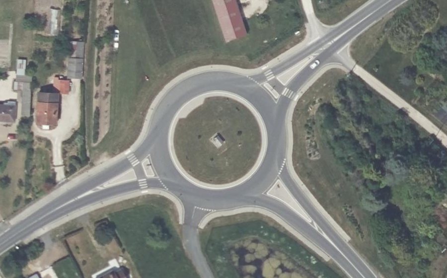 Vue aérienne du Porte des moulins de Noyers