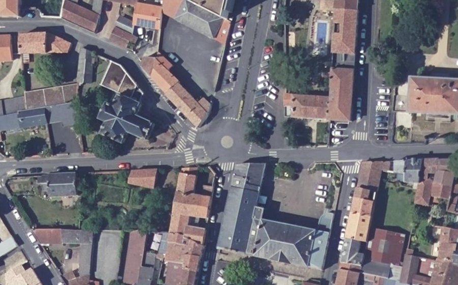 Vue aérienne du Place Pouzineau