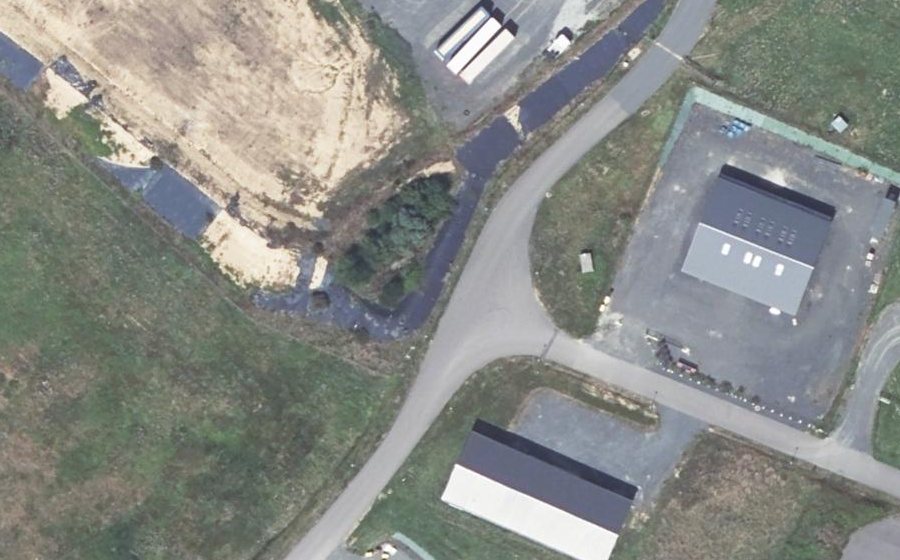Vue aérienne du Rond-point anonyme n°675359883