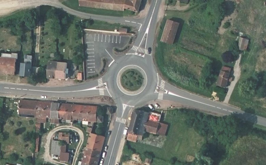 Vue aérienne du Rond-point anonyme n°68024033