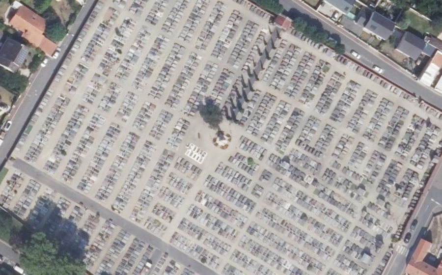 Vue aérienne du Rond-point anonyme n°681081180