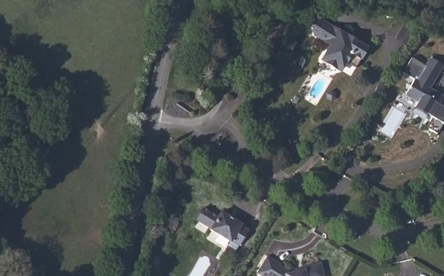 Vue aérienne du Rond-point anonyme n°686589420
