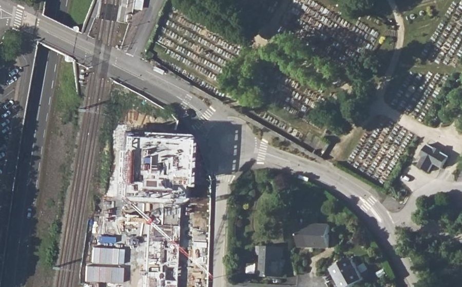 Vue aérienne du Rond-point anonyme n°692964606