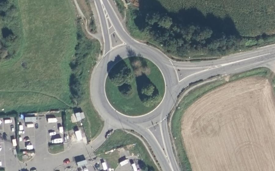 Vue aérienne du Rond-point anonyme n°70014412