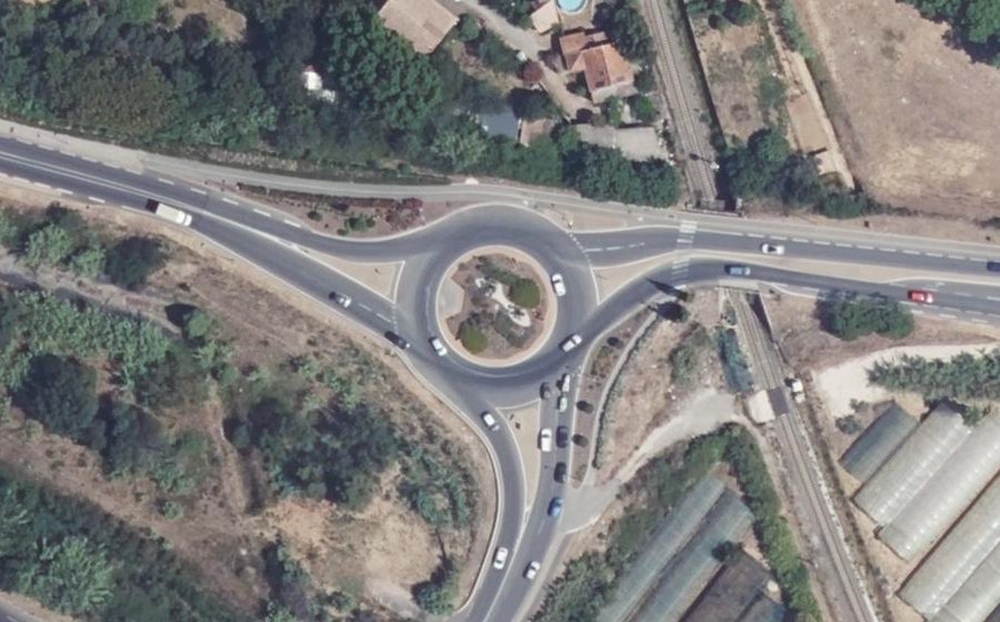 Vue aérienne du Rond-point anonyme n°700353002
