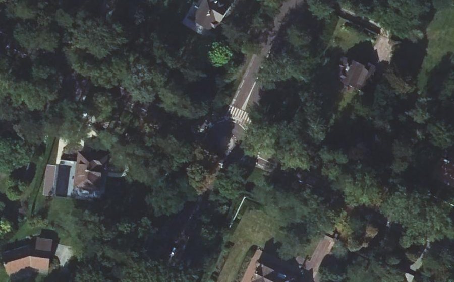 Vue aérienne du Rond-point anonyme n°702115036
