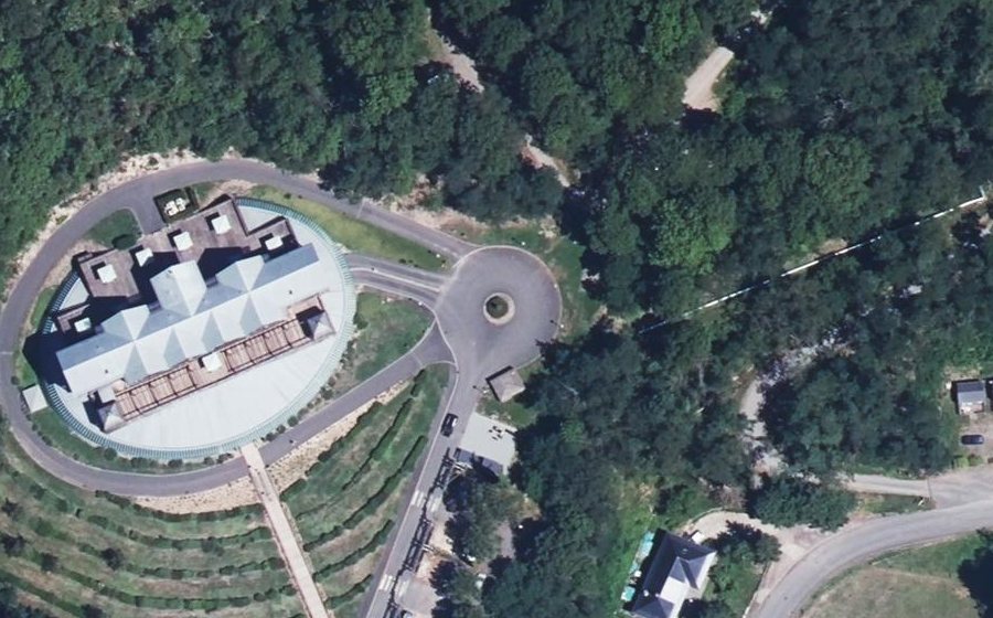 Vue aérienne du Rond-point anonyme n°70246824