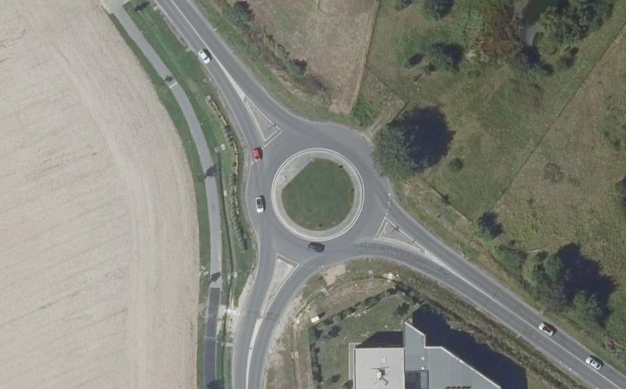Vue aérienne du Rond-point anonyme n°711127964