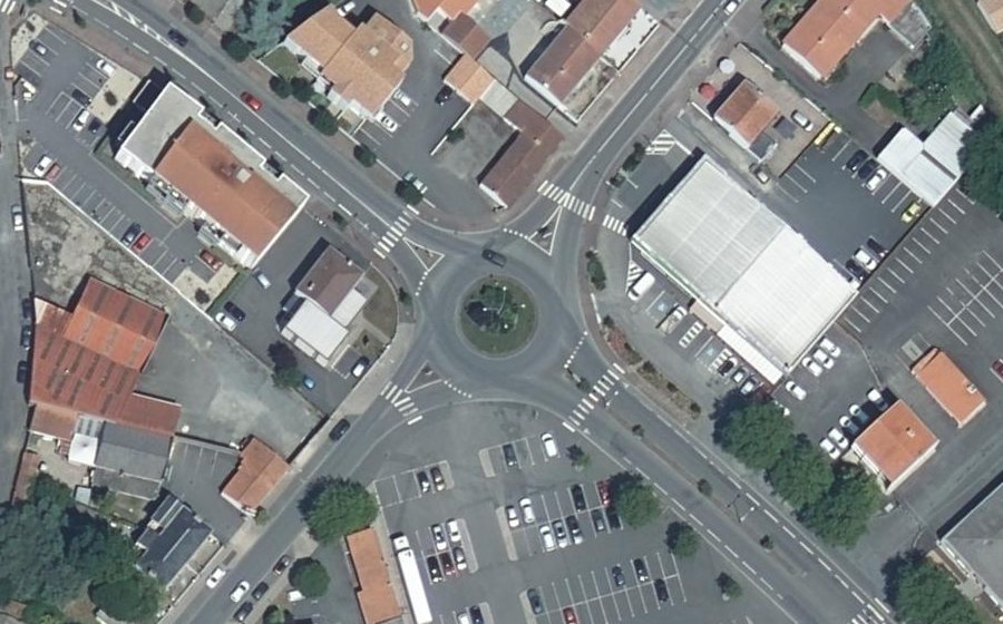 Vue aérienne du Rond-Point Victor Charbonnel