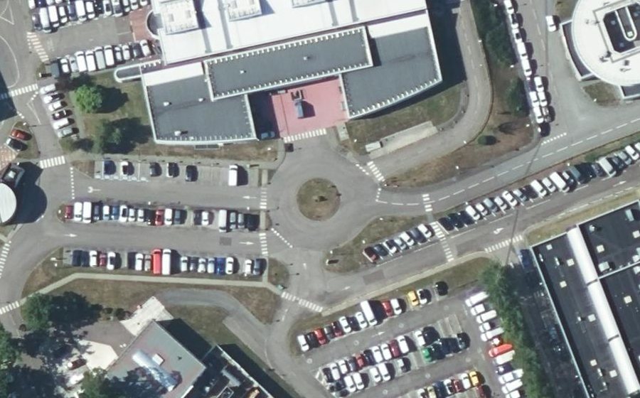 Vue aérienne du Rond-point anonyme n°712413530