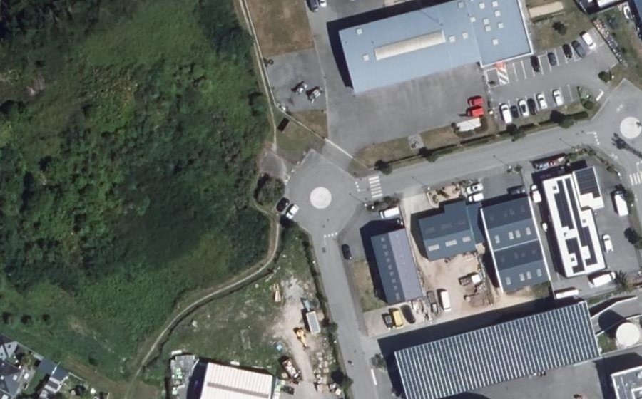 Vue aérienne du Rond-point anonyme n°712465617