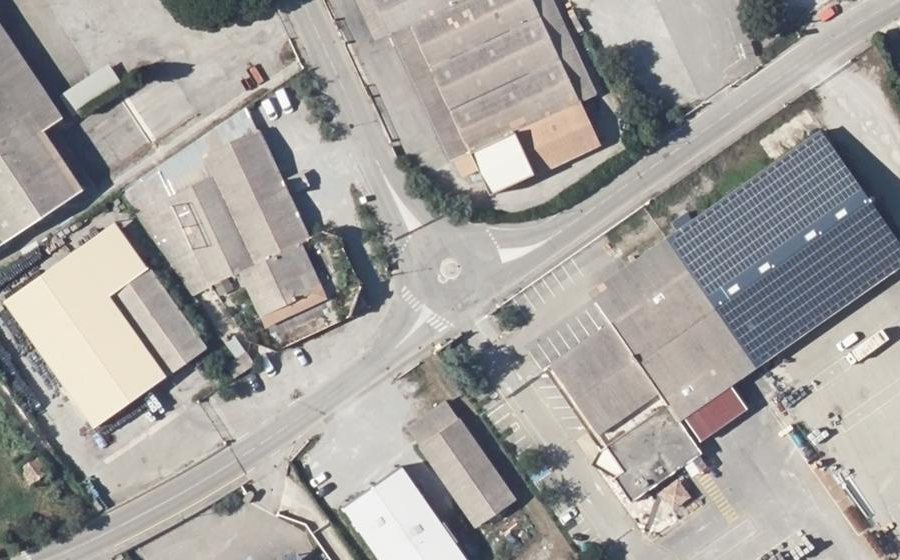 Vue aérienne du Rond-point anonyme n°713092083