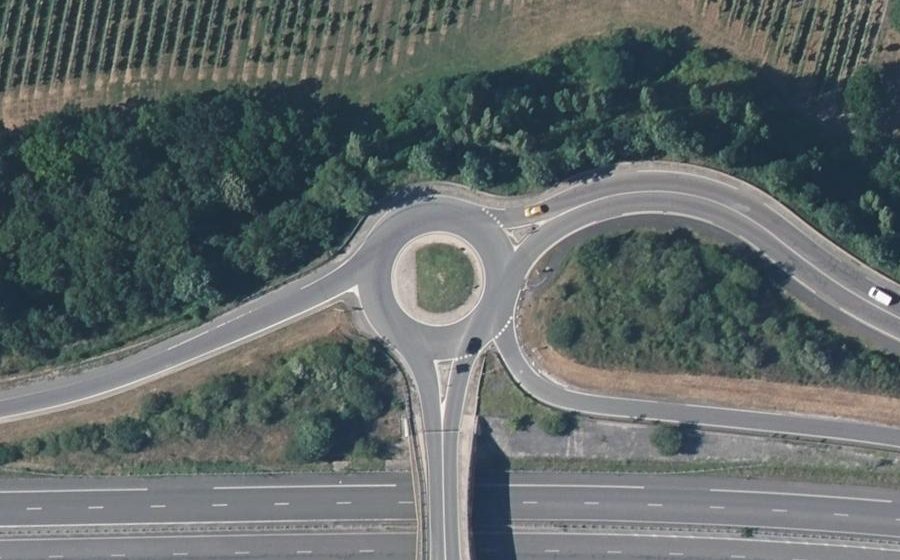 Vue aérienne du Rond-point anonyme n°715074887