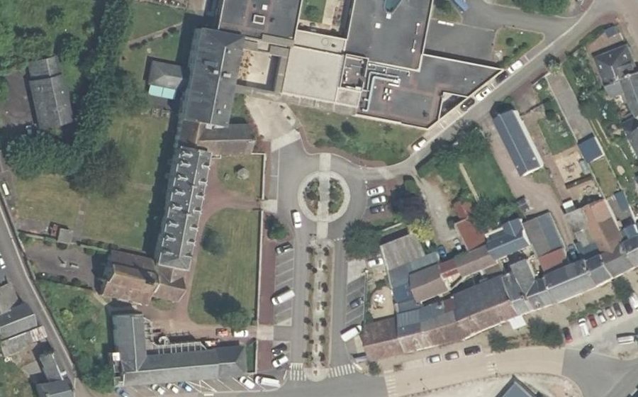 Vue aérienne du Place de l'Hospice