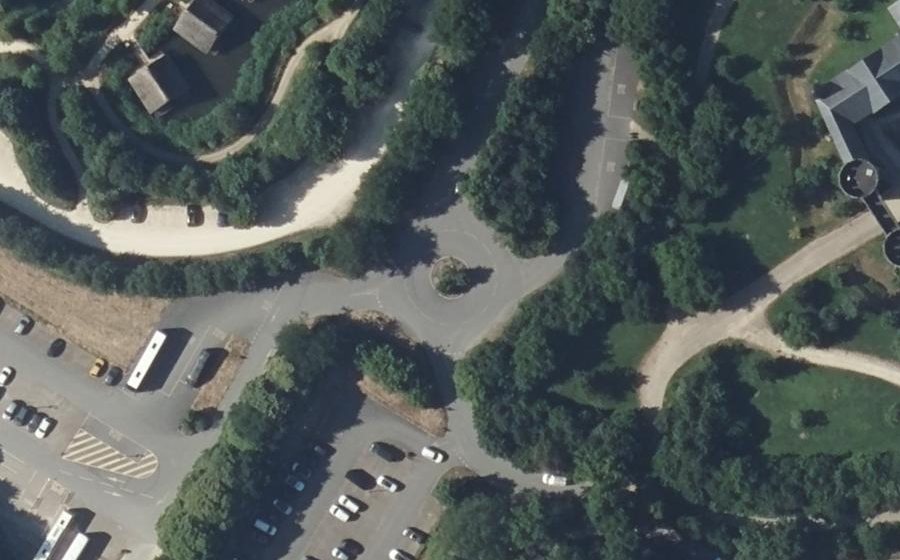 Vue aérienne du Rond-point anonyme n°723854706
