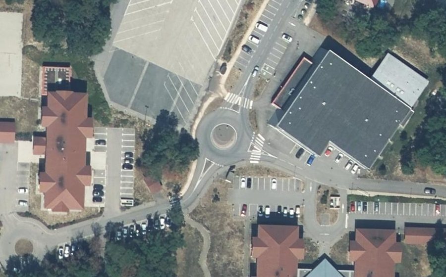 Vue aérienne du Rond-point anonyme n°730020370
