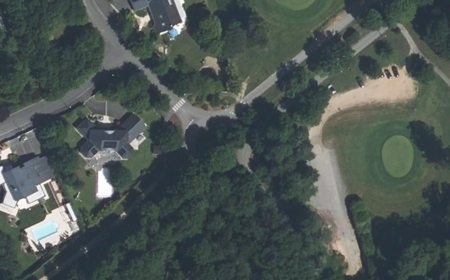 Vue aérienne du Rond-point anonyme n°73561013