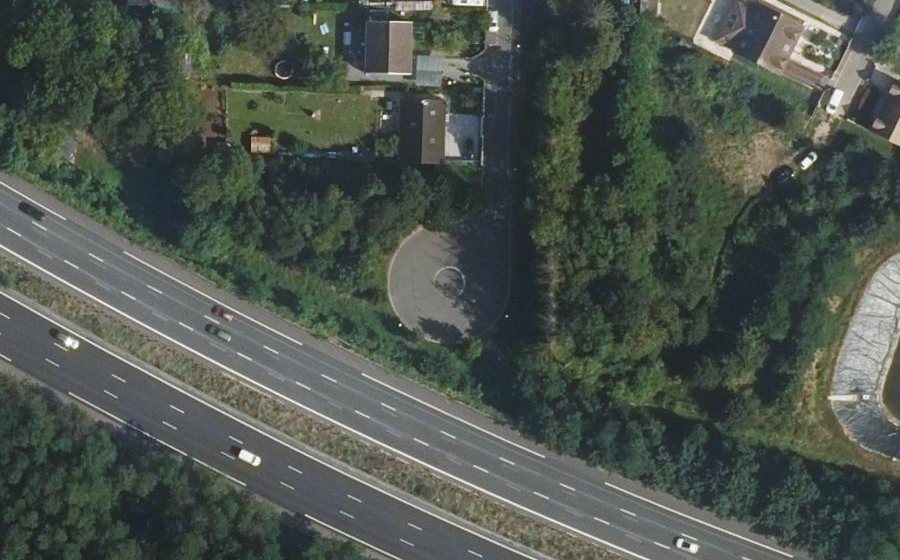 Vue aérienne du Rond-point anonyme n°736857795