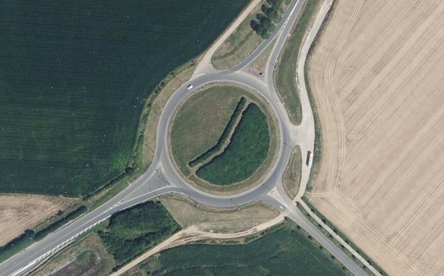 Vue aérienne du Rond-point anonyme n°7380256