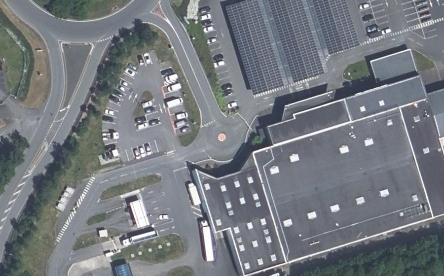 Vue aérienne du Rond-point anonyme n°739603566