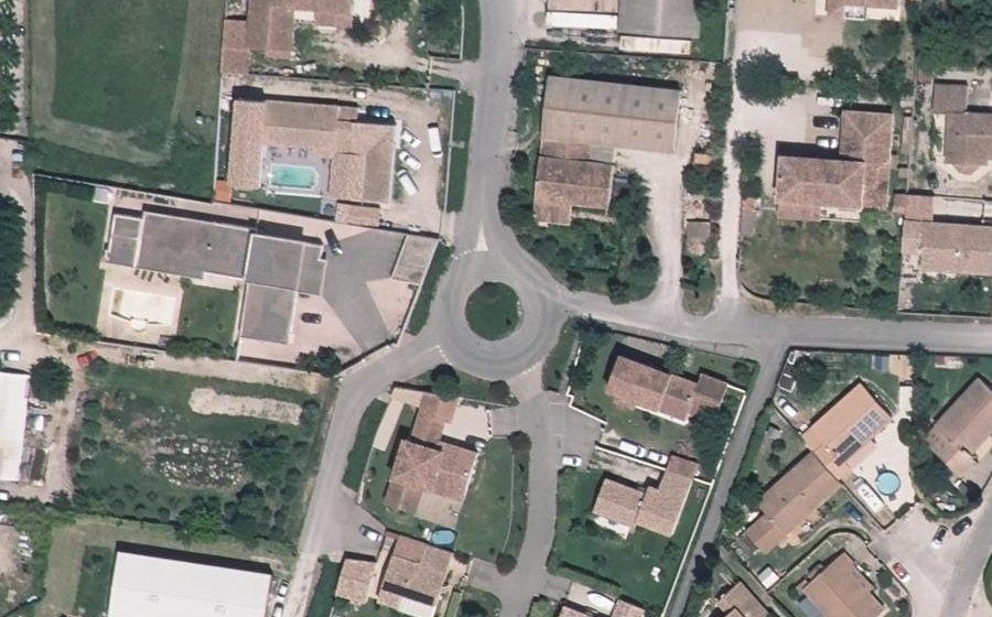 Vue aérienne du Rond-point anonyme n°74002190