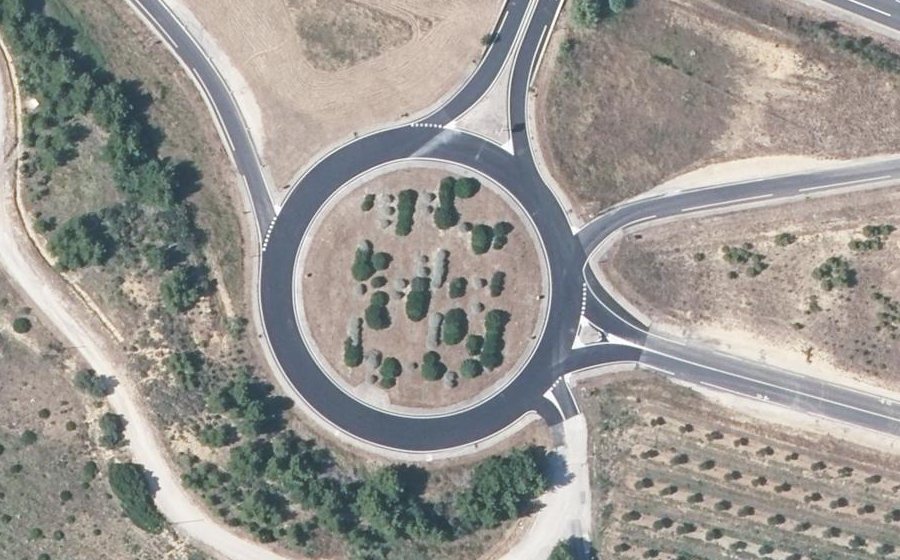 Vue aérienne du Rond-point anonyme n°74018661