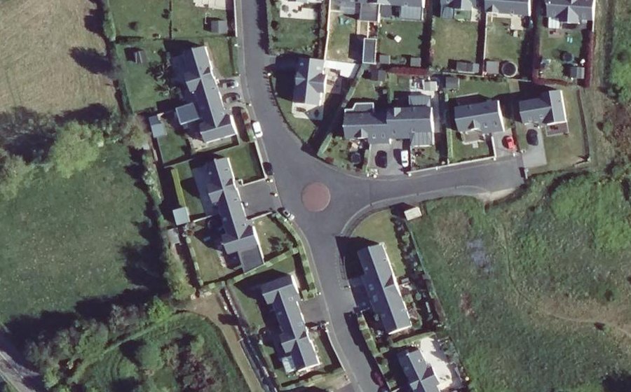 Vue aérienne du Rond-point anonyme n°740761858