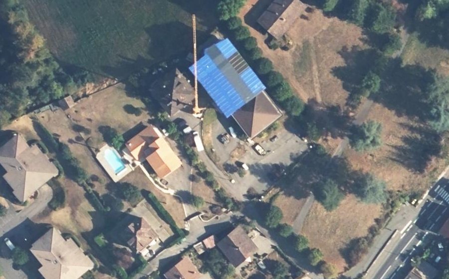 Vue aérienne du Rond-point anonyme n°741935416