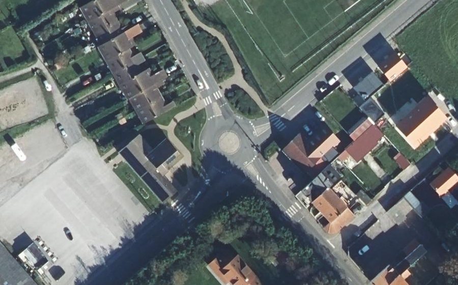 Vue aérienne du Rond-point anonyme n°742200705