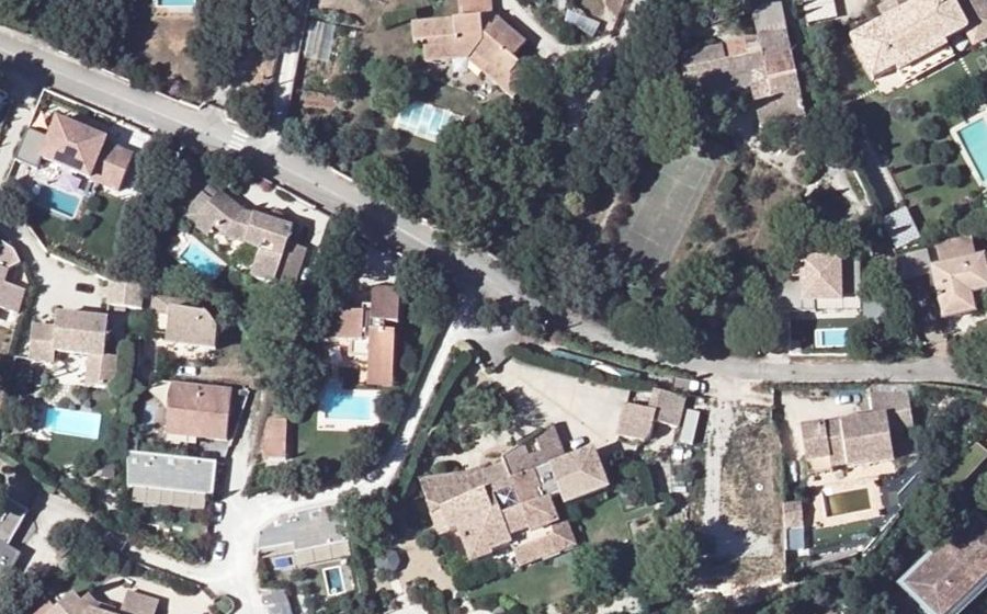 Vue aérienne du Rond-point anonyme n°743735134