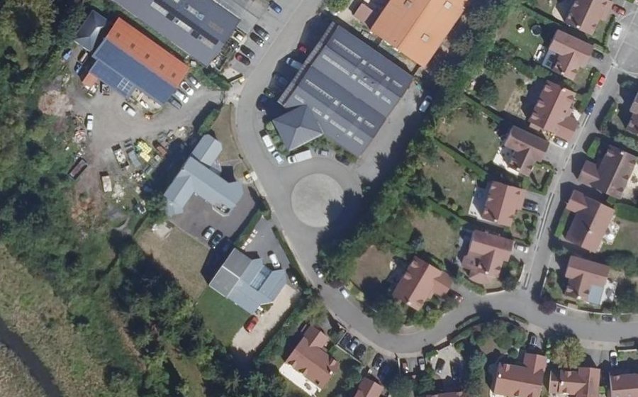 Vue aérienne du Rond-point anonyme n°743798585