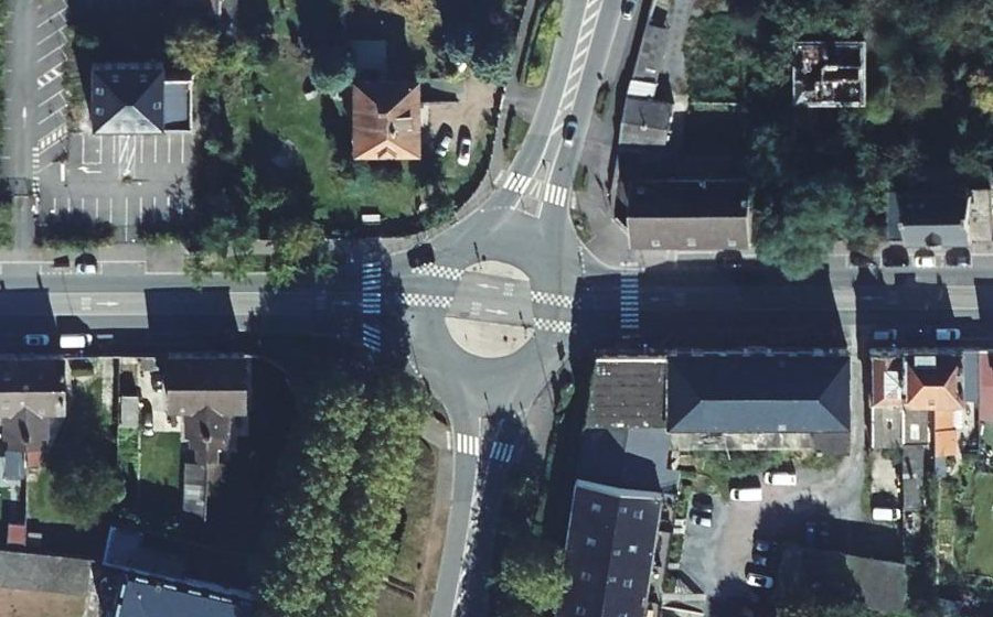 Vue aérienne du Rond-point anonyme n°746586873
