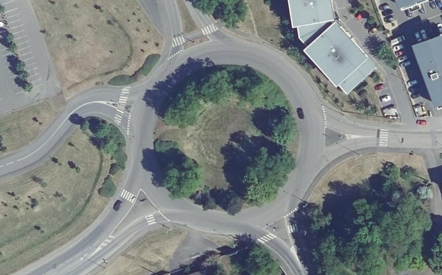 Vue aérienne du Rond-point anonyme n°75066359