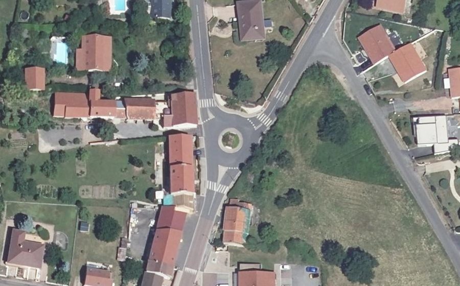 Vue aérienne du Rond-point anonyme n°751411560