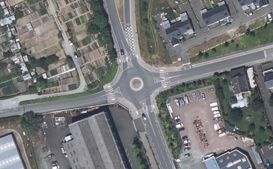 Vue aérienne du Rond-point anonyme n°751832508