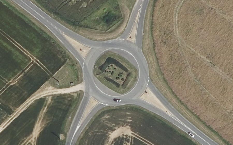 Vue aérienne du Rond-point anonyme n°75237723