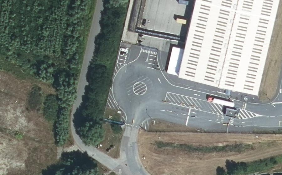 Vue aérienne du Rond-point anonyme n°752889022