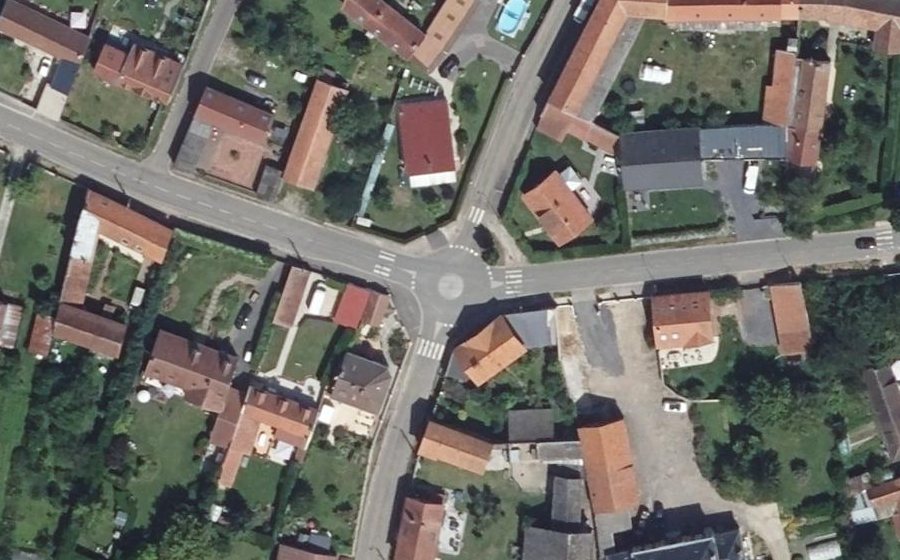 Vue aérienne du Rond-point anonyme n°753084500