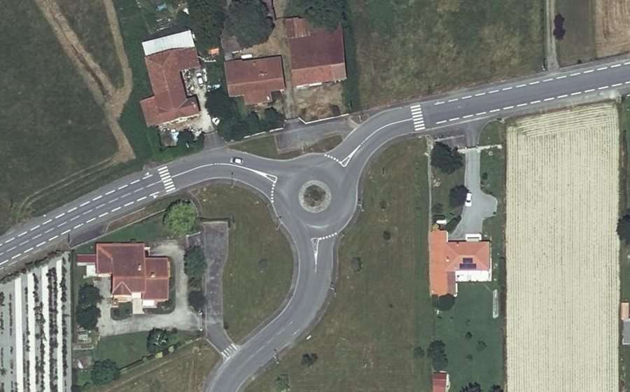 Vue aérienne du Rond-point anonyme n°753127013