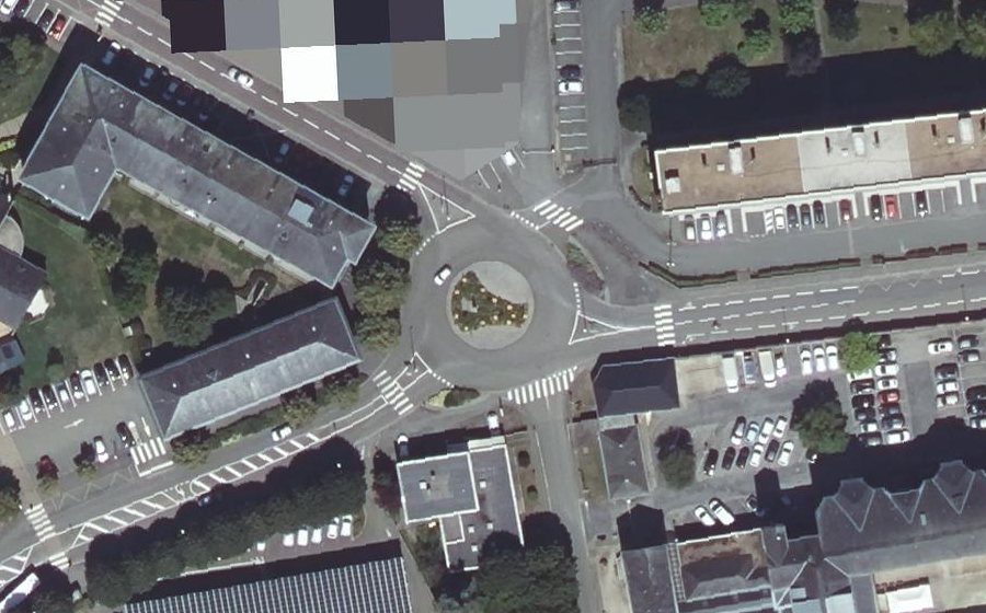 Vue aérienne du Rond-point anonyme n°754672265