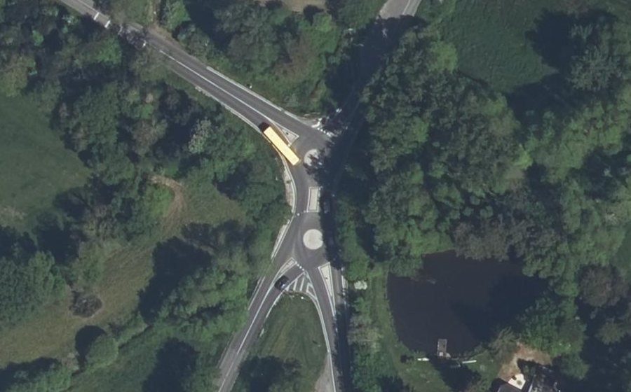 Vue aérienne du Rond-point anonyme n°757247862