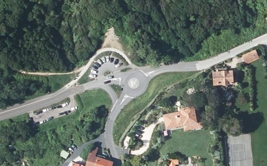 Vue aérienne du Rond-point anonyme n°758944706