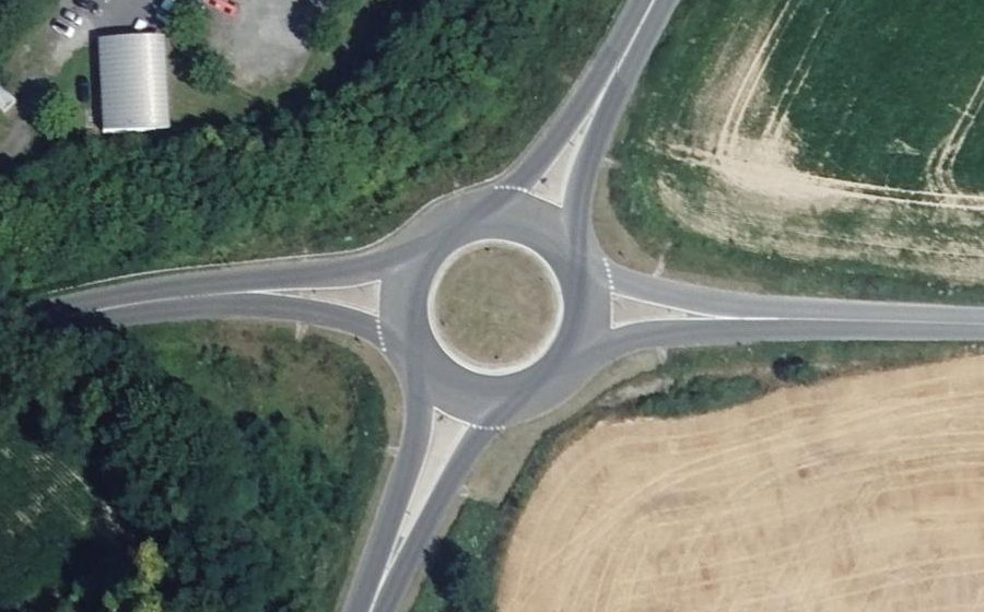 Vue aérienne du Rond-point anonyme n°759017866