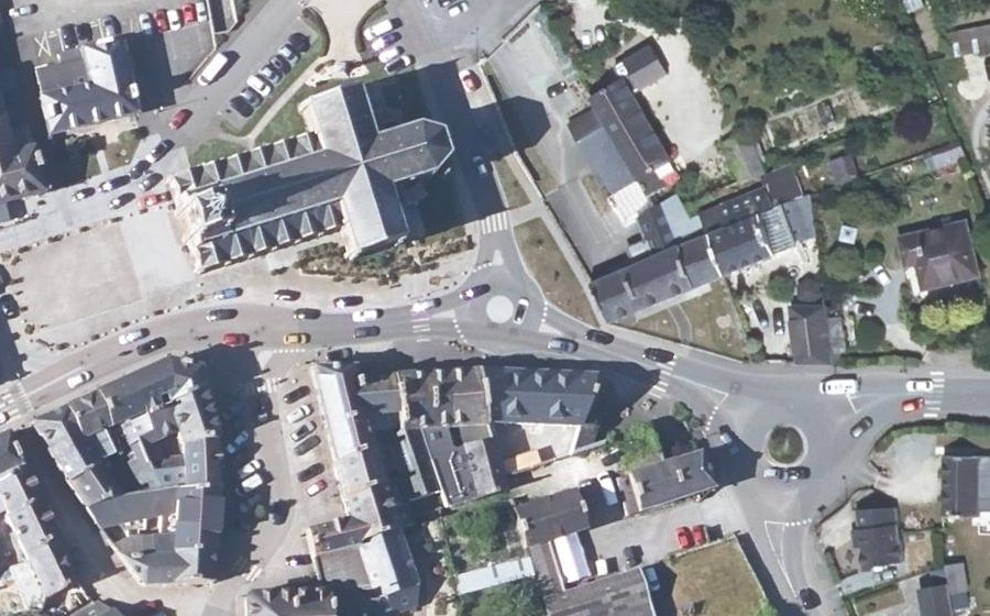 Vue aérienne du Rond-point anonyme n°759888145